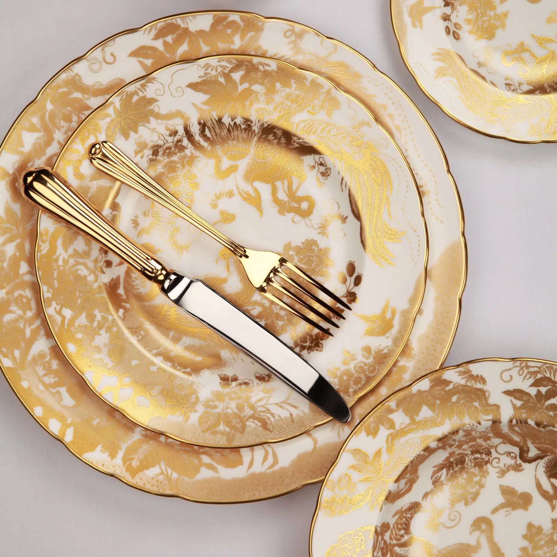 Vintage Royal Crown Derby Aves Gold Dinner Plate (27cm) | English Bone China