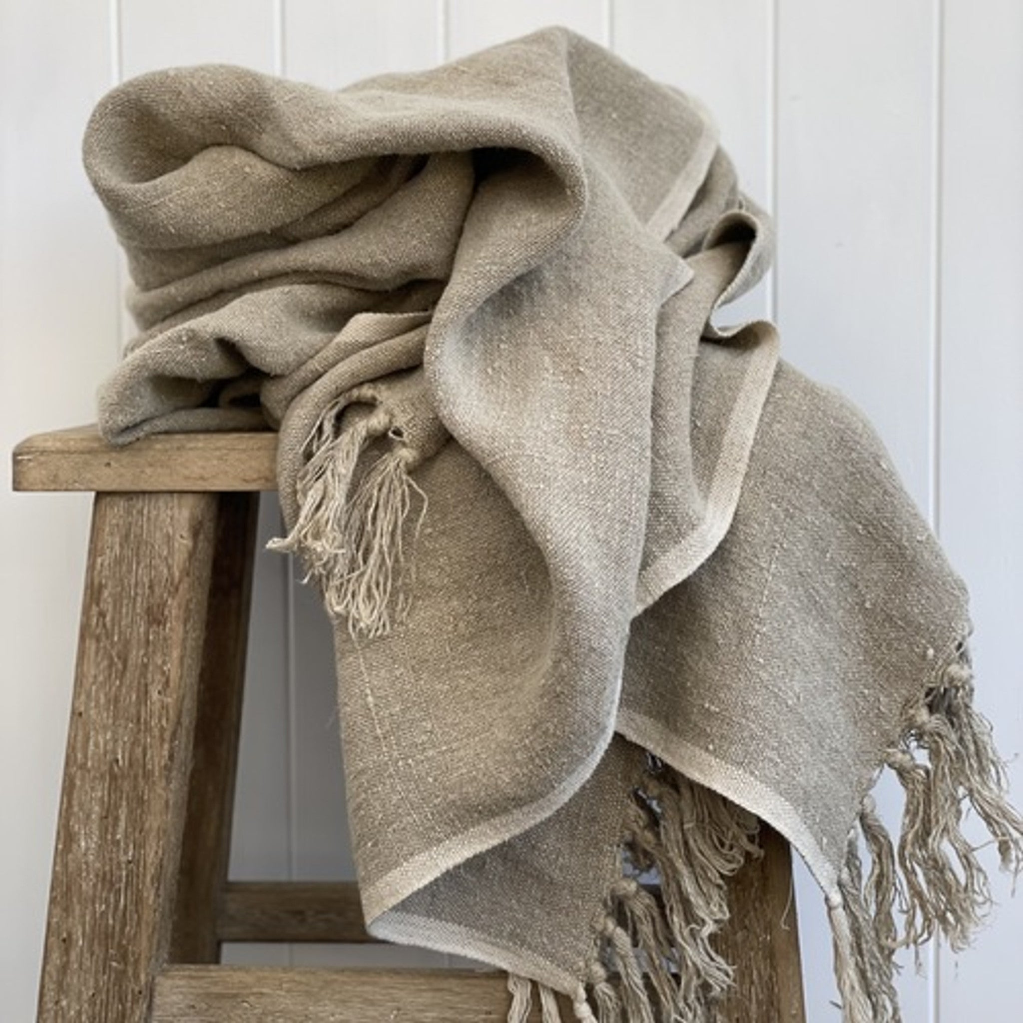 Briar Large Natural Linen Throw