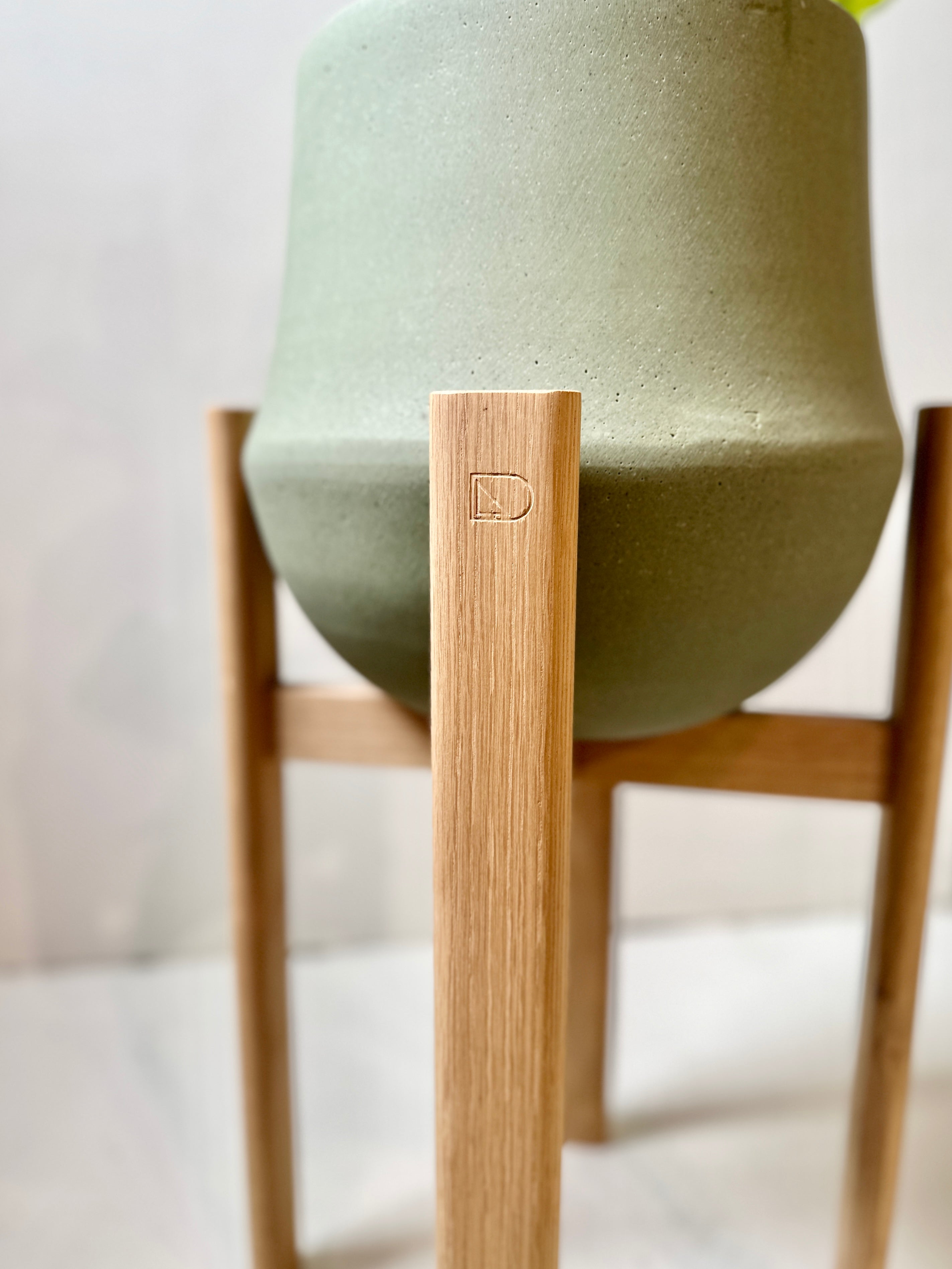 Stadium Plant Stand - Oak - Large