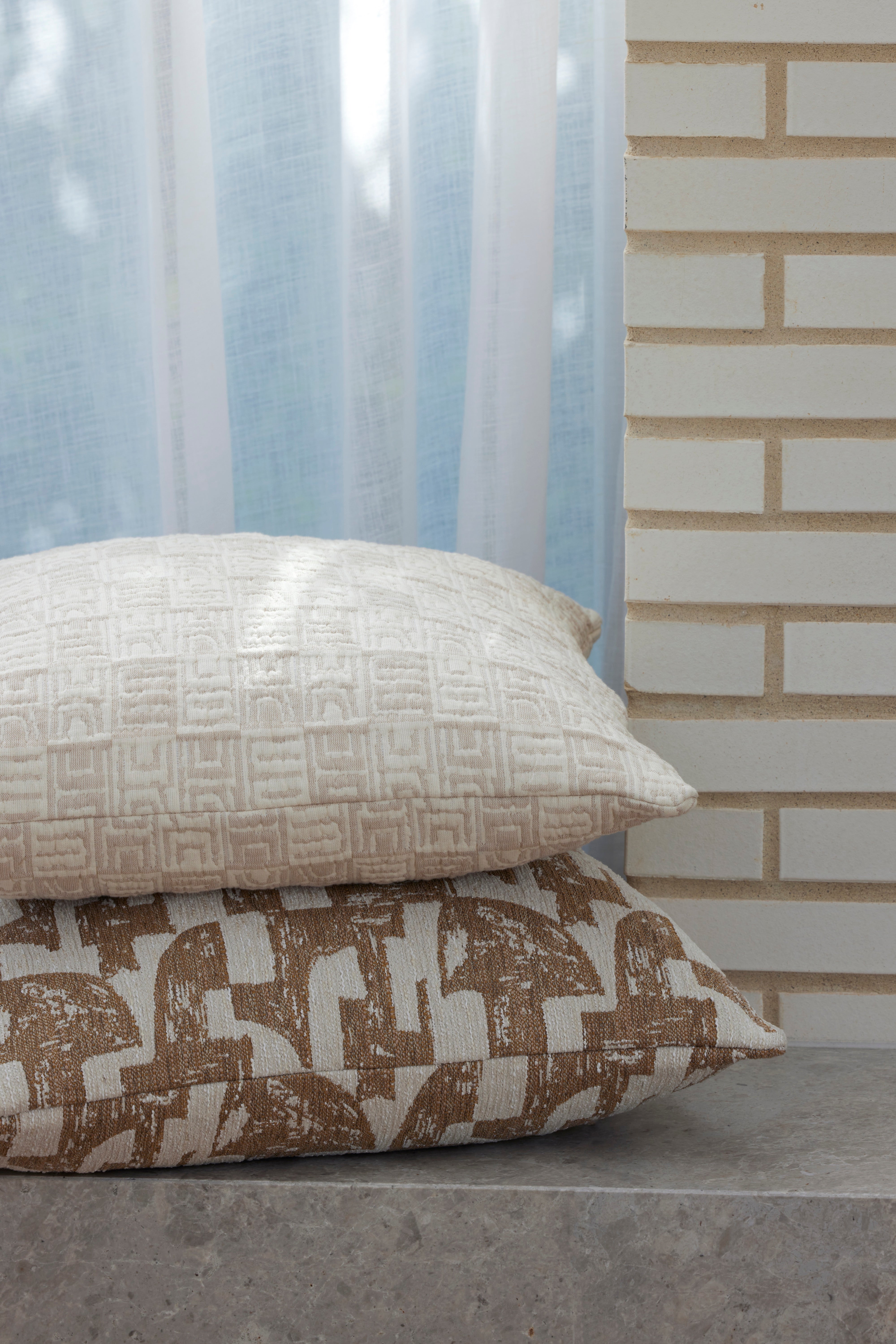 Dune Linen Cushion - 55cm