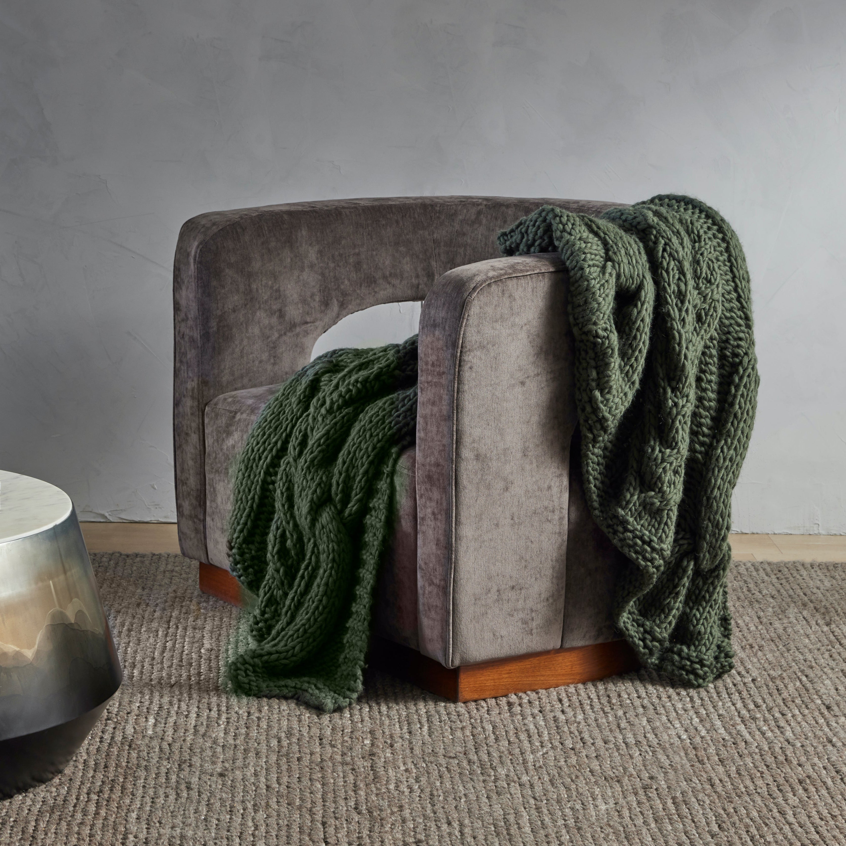 GRAND DESIGNS Hamish Hand Knitted Throw Dark Green 180x130cm