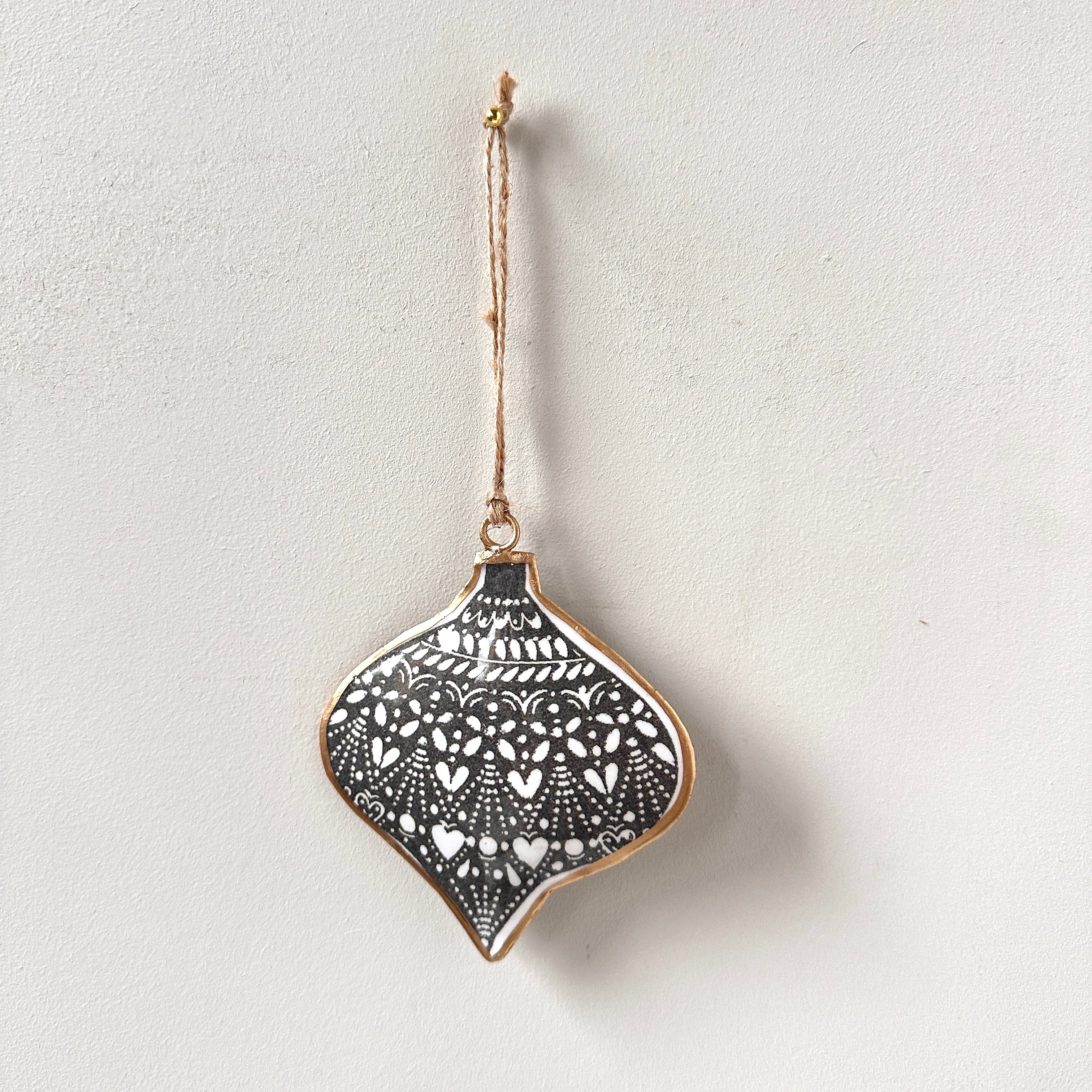 Recycled Metal Hanging Ornament - Grey Onion