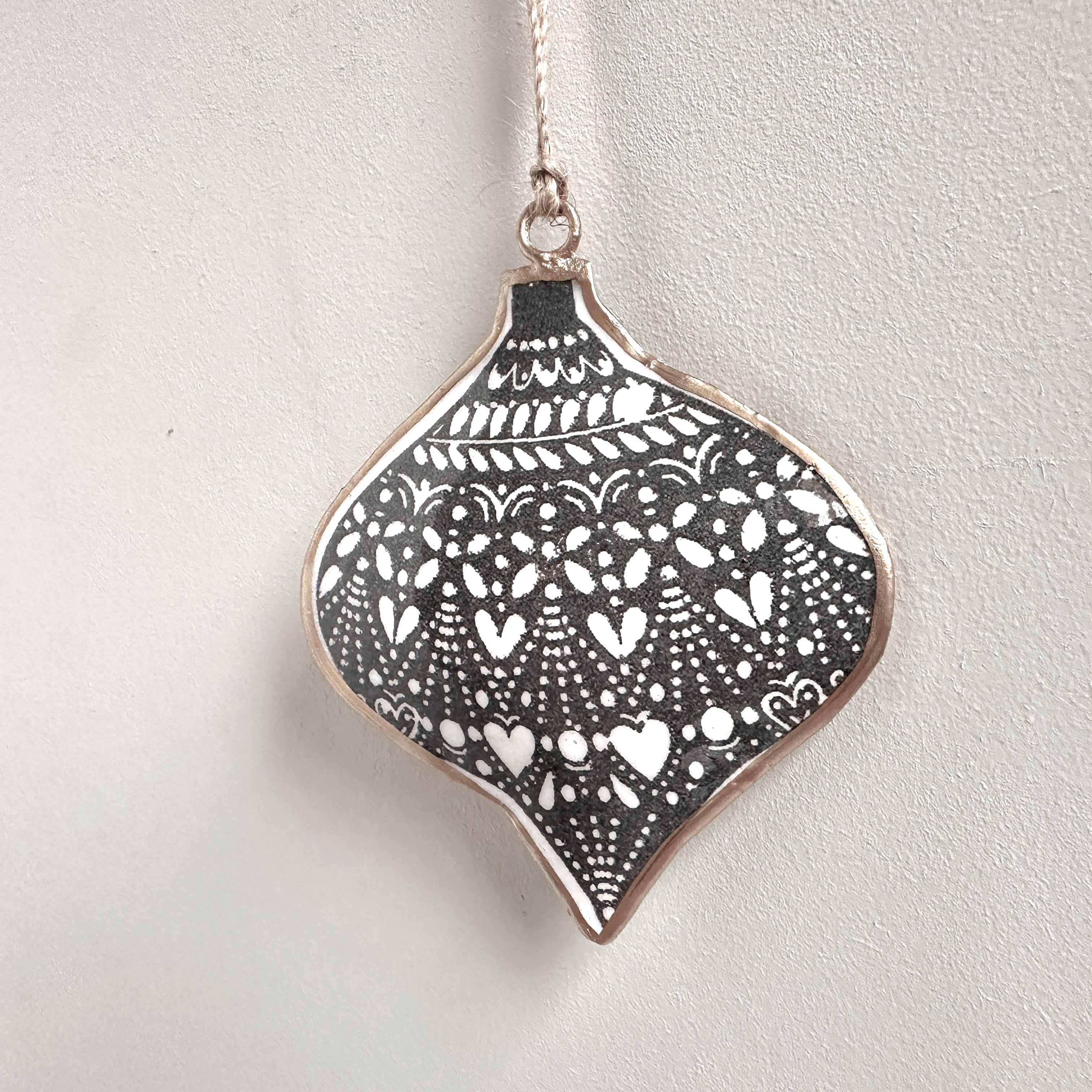 Recycled Metal Hanging Ornament - Grey Onion