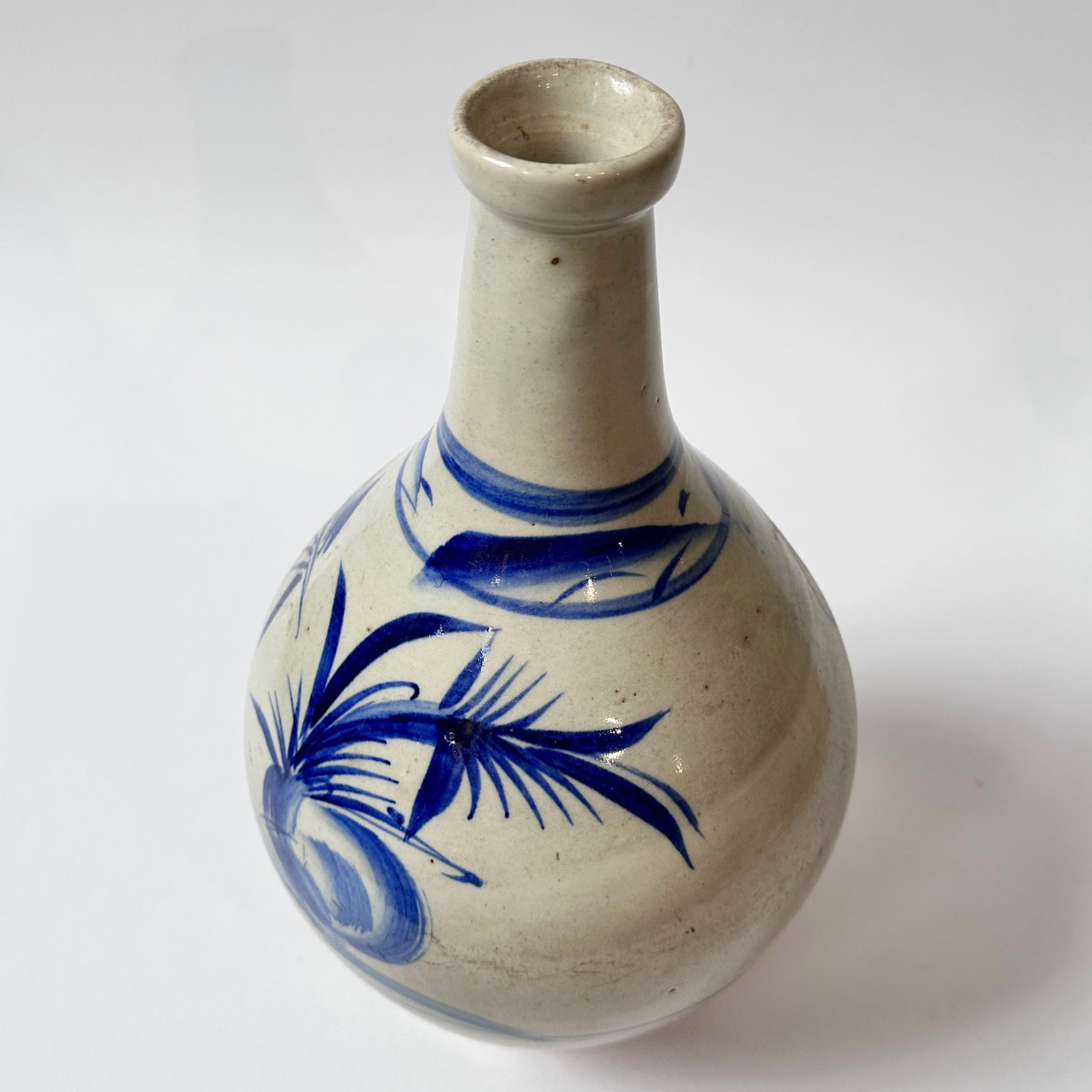 Antique Japanese Blue & White Tokkuri Sake Vase (Meiji Era) – 28cm | TOK002