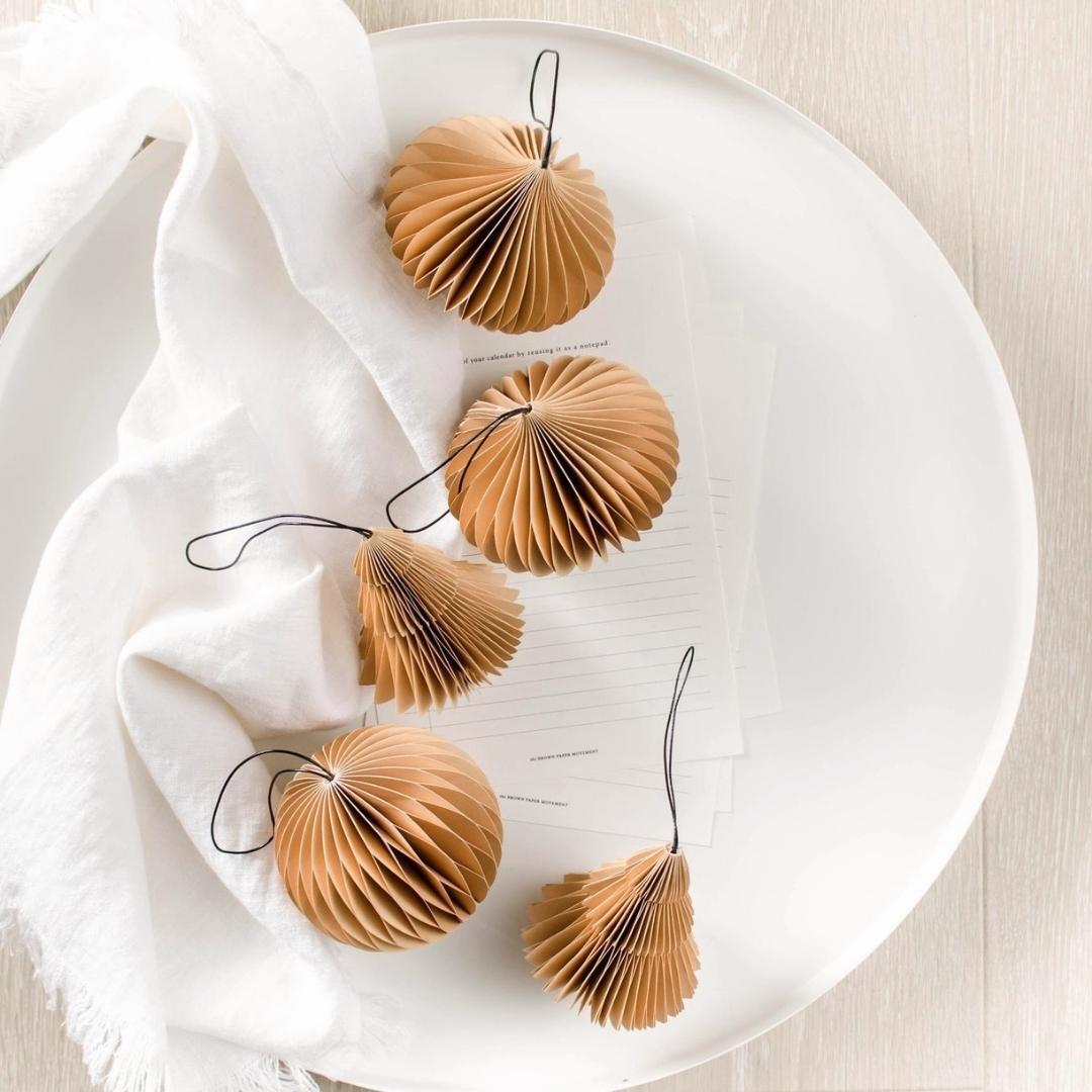 Paper Jewel Ornament - Flaxseed