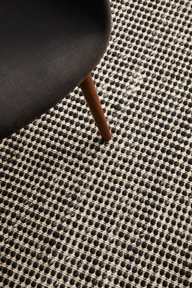Riba 300 Rug - Black Wool Rug