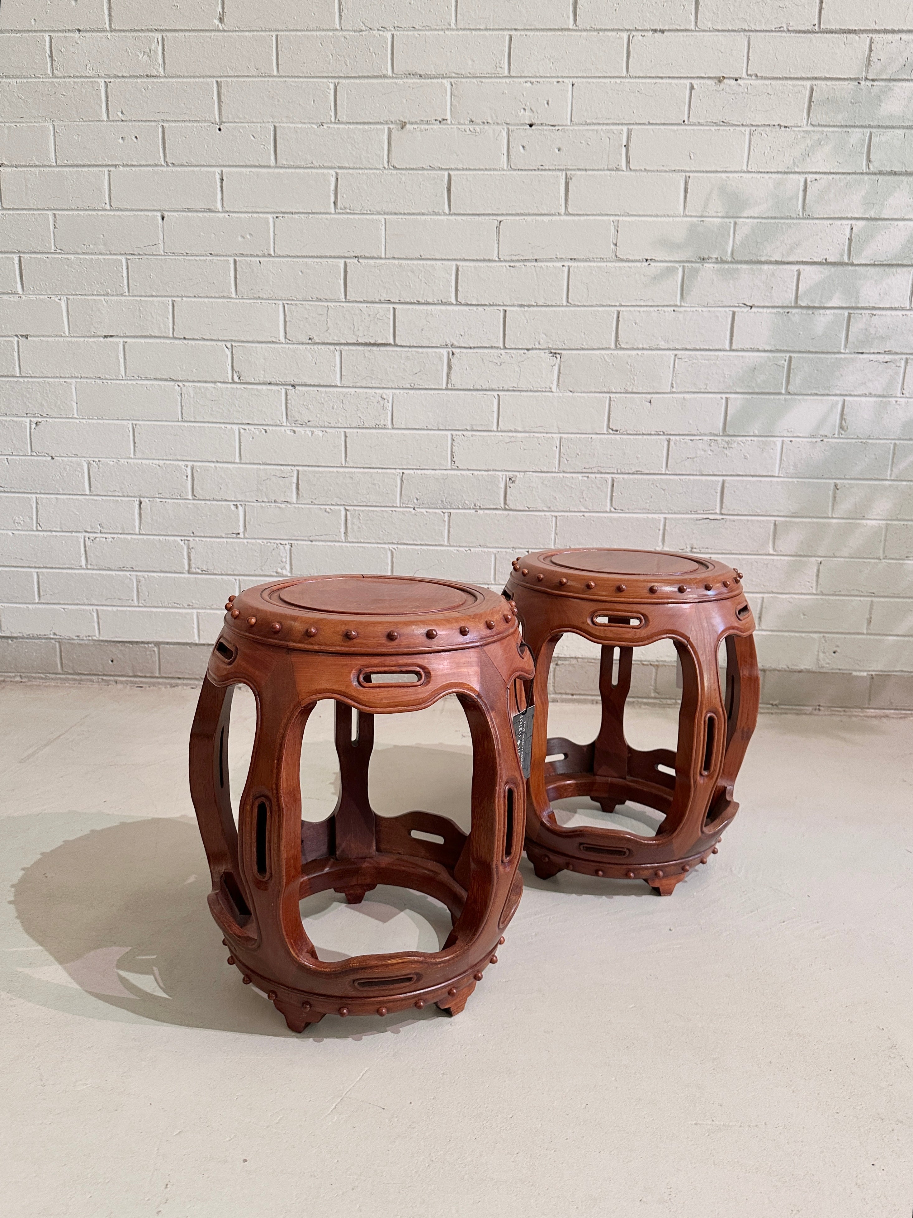 Early 20th Century Pair of Chinese Elm Barrel Seats