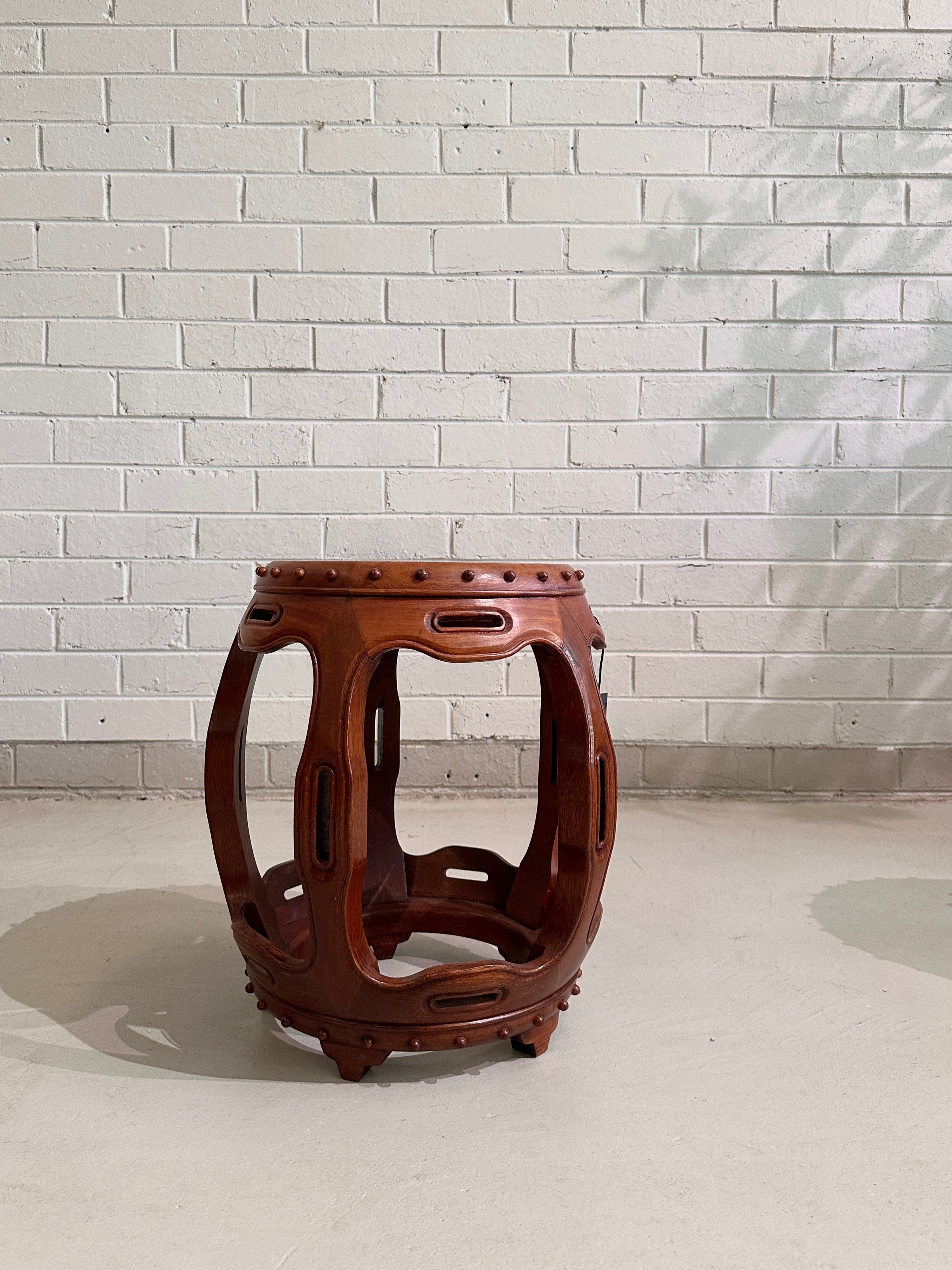 Early 20th Century Pair of Chinese Elm Barrel Seats