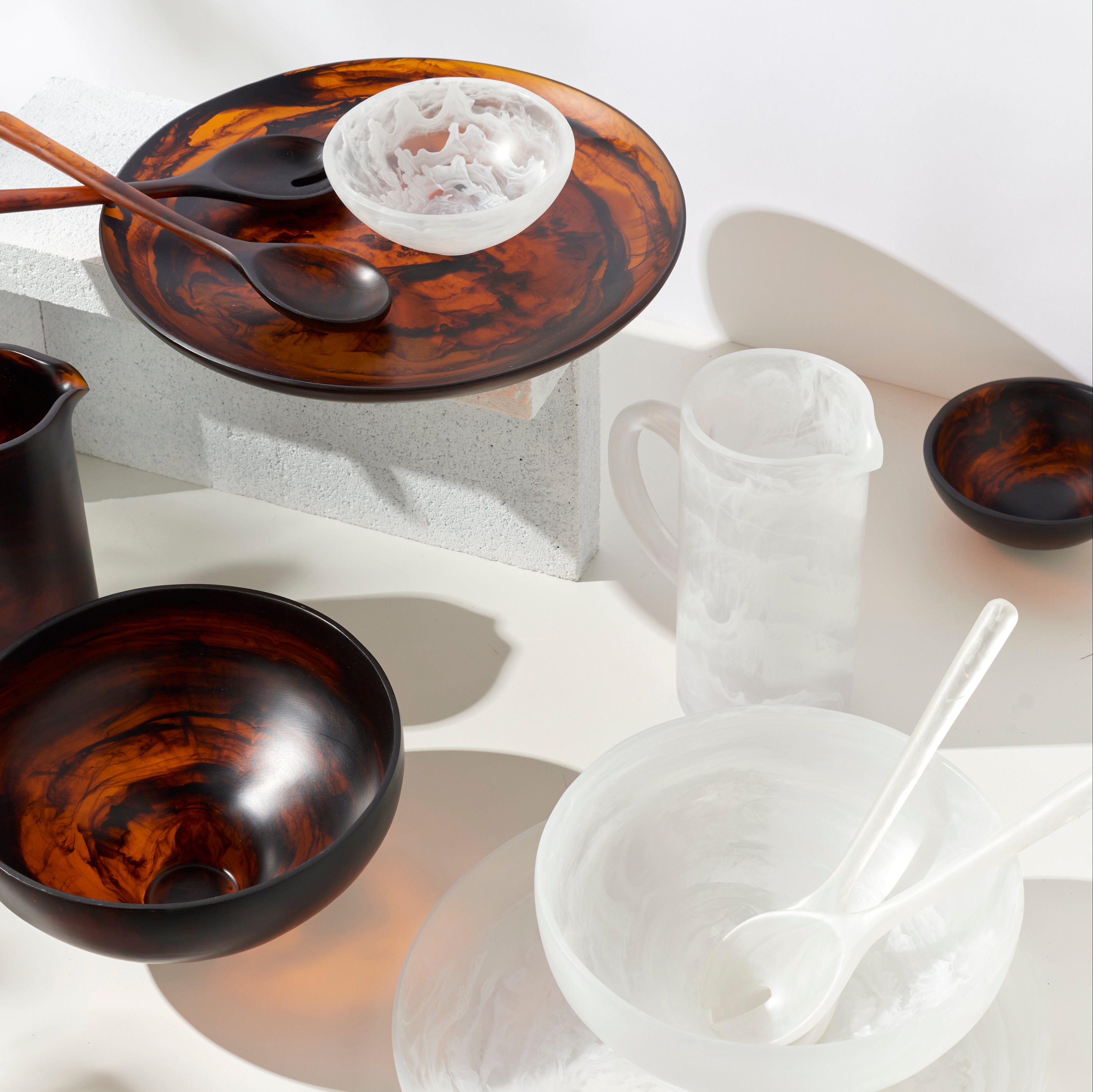 Aerial Salad Servers - White