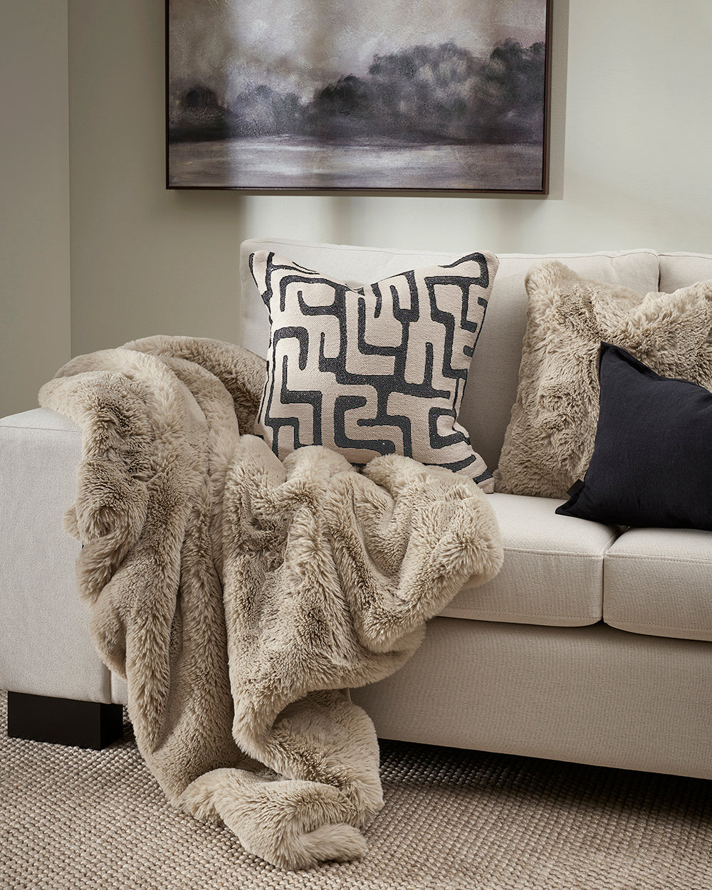 Luxor Cushion - Natural/Black