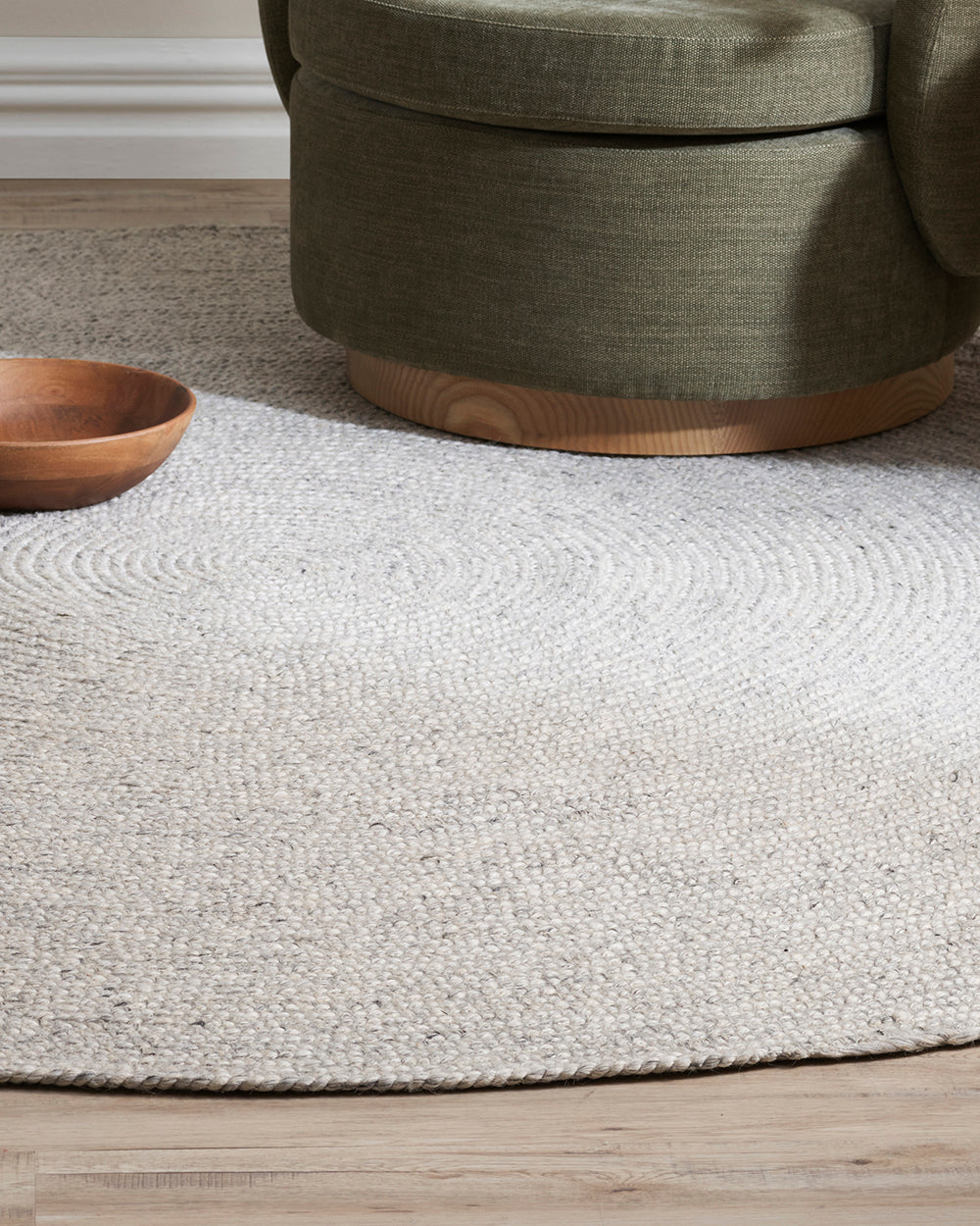 Rodwell and Astor - BAYA Tairua Round Floor Rug - Silver Birch