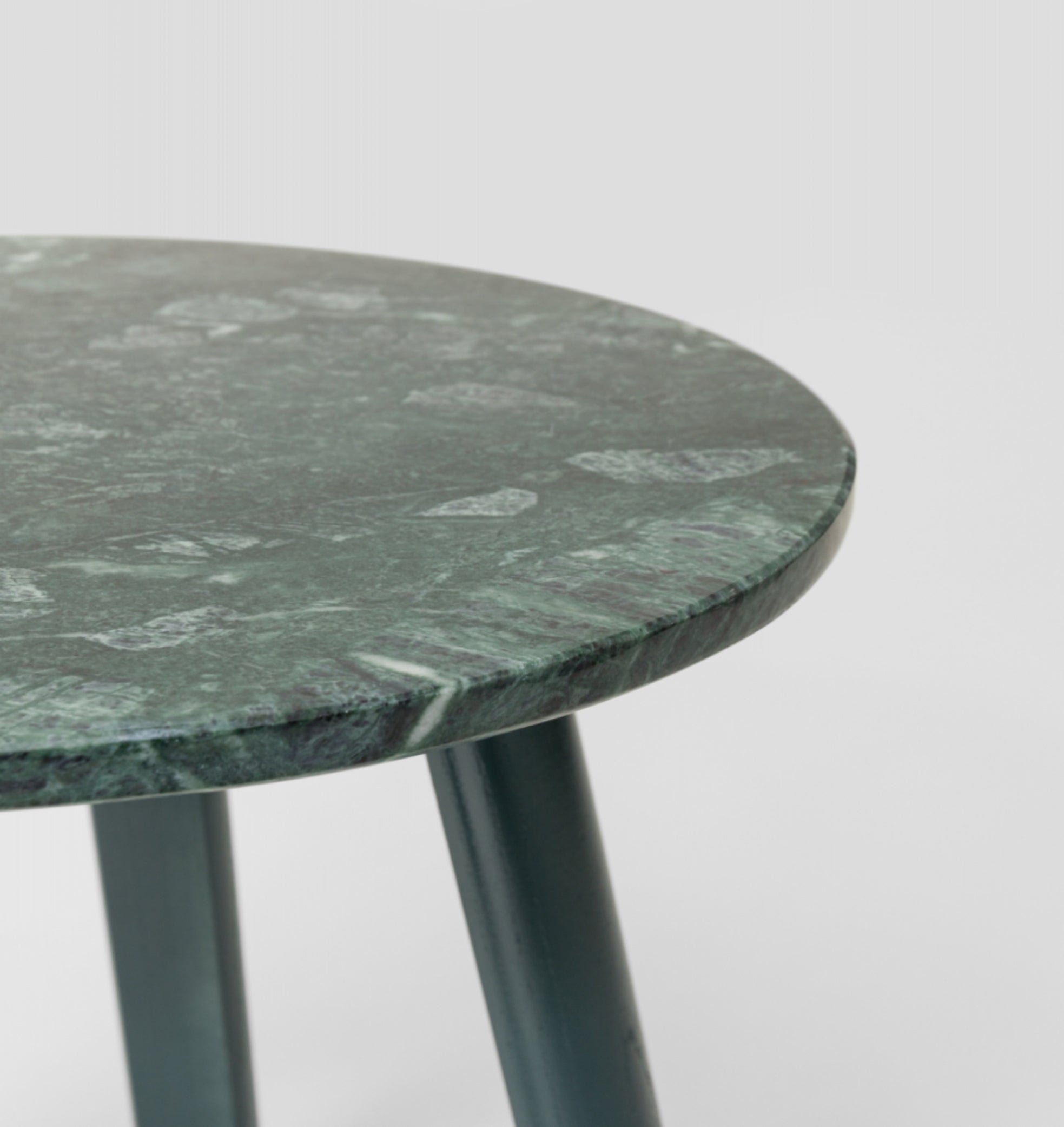 Rodwell and Astor - MIDDLE OF NOWHERE Enkel Marble Side Table - Dark Green