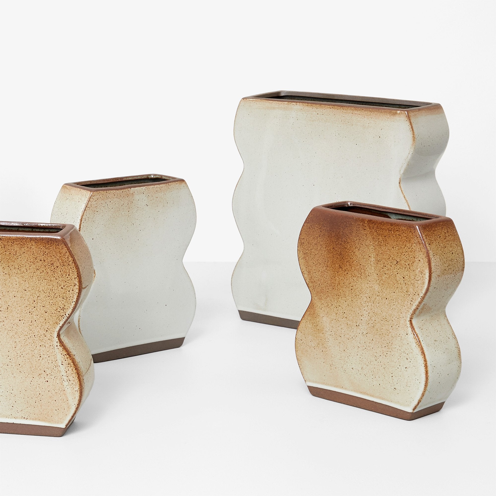 Middle of Nowhere Form Vase - Small Haze