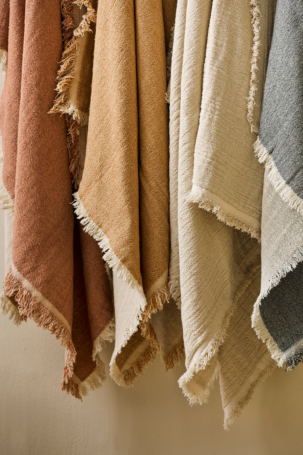 Rodwell and Astor - BAYA Papyrus Cotton Throw - Rust