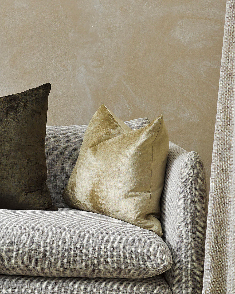 BAYA Bromley Cushion - Champagne - 45x55cm - Rodwell and Astor Modern Eclectic Style