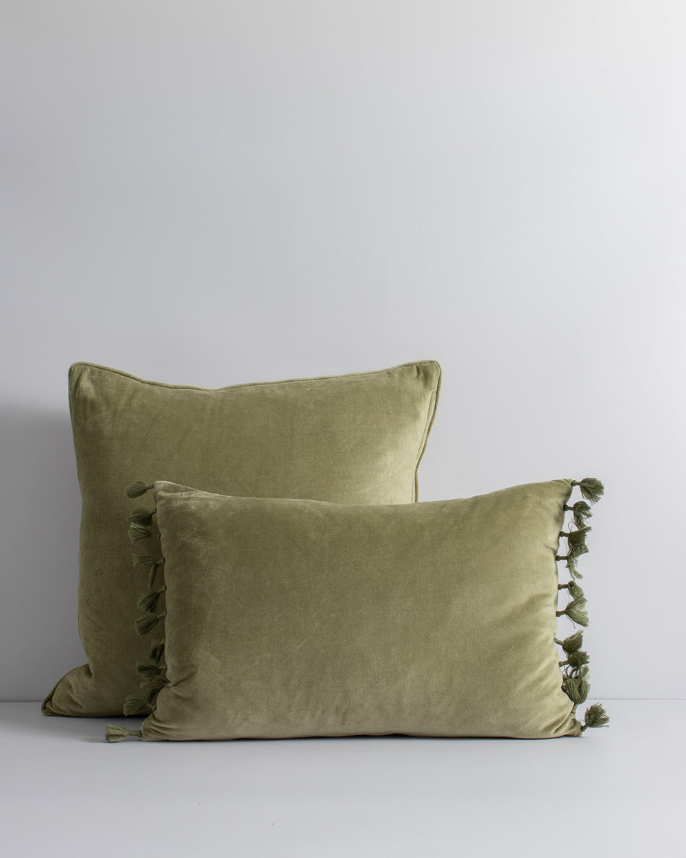 BAYA Montpellier Velvet Cushion - Artichoke