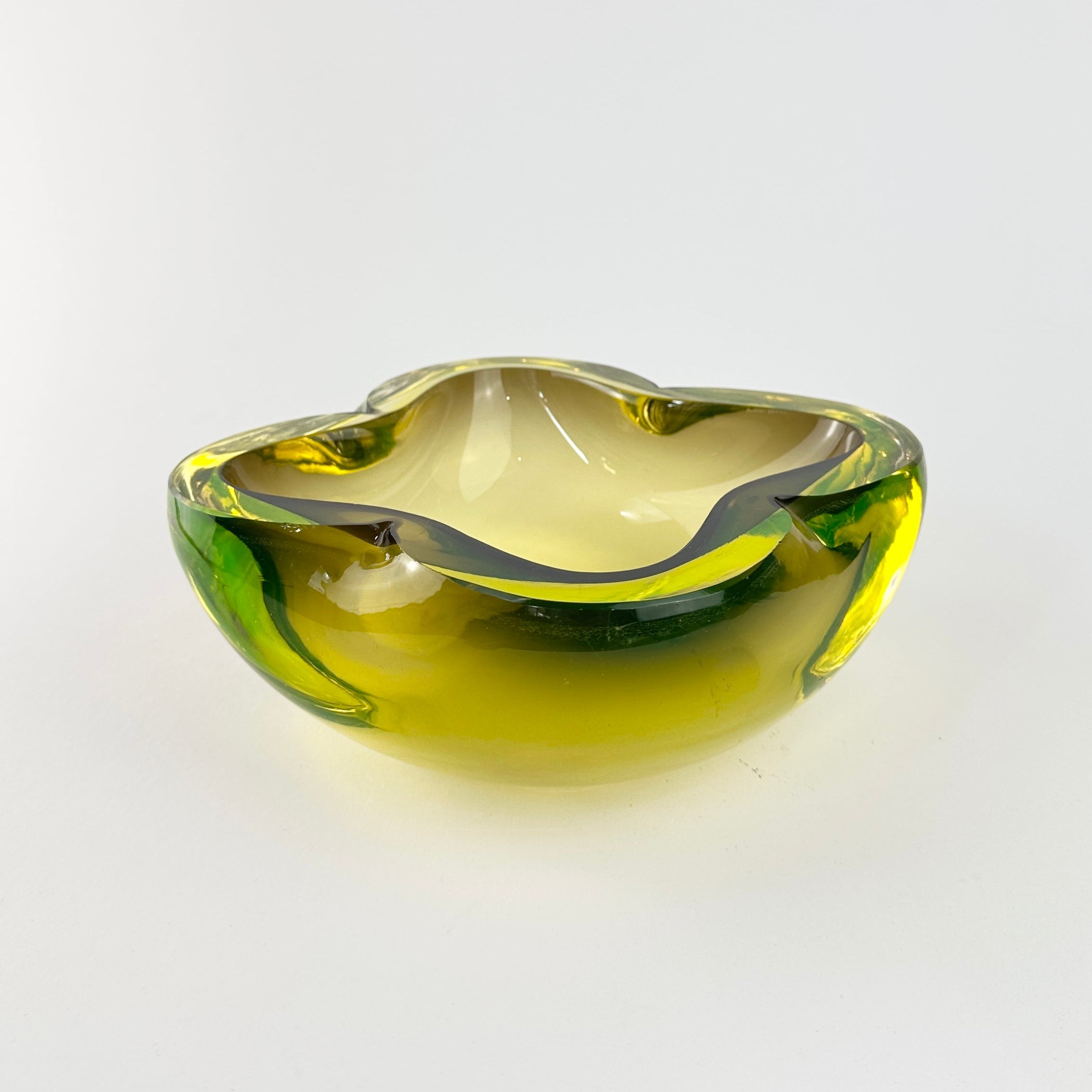 Vintage 1960s Murano Sommerso Uranium Glass Bowl