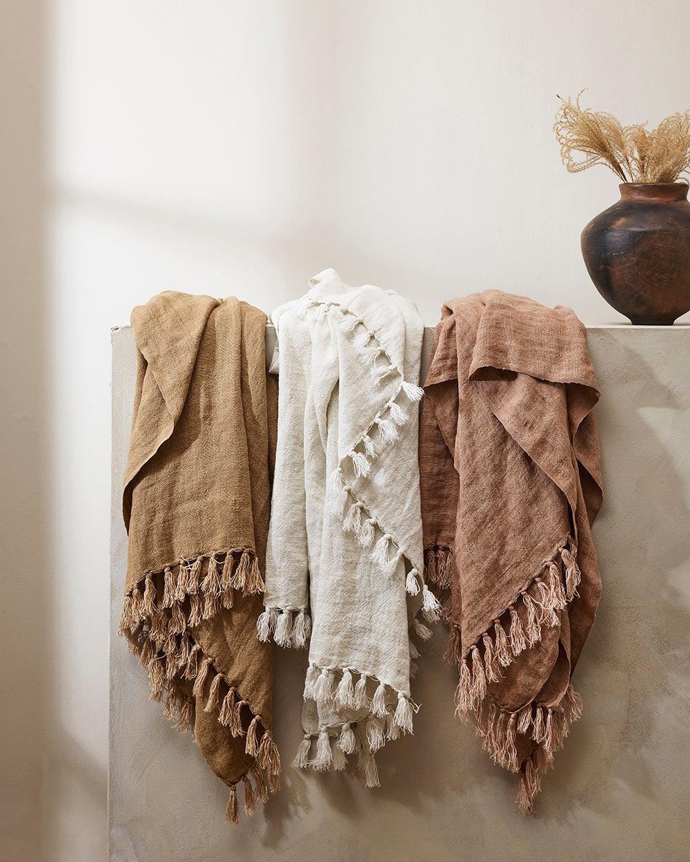 BAYA Millhouse 100% Linen Throw - Clay
