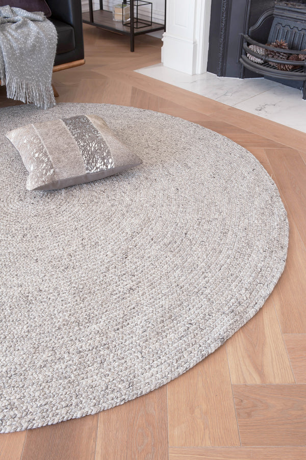 MULBERI Tairua Round Floor Rug - Silver BirchRodwell and Astor - BAYA Tairua Round Floor Rug - Silver Birch 