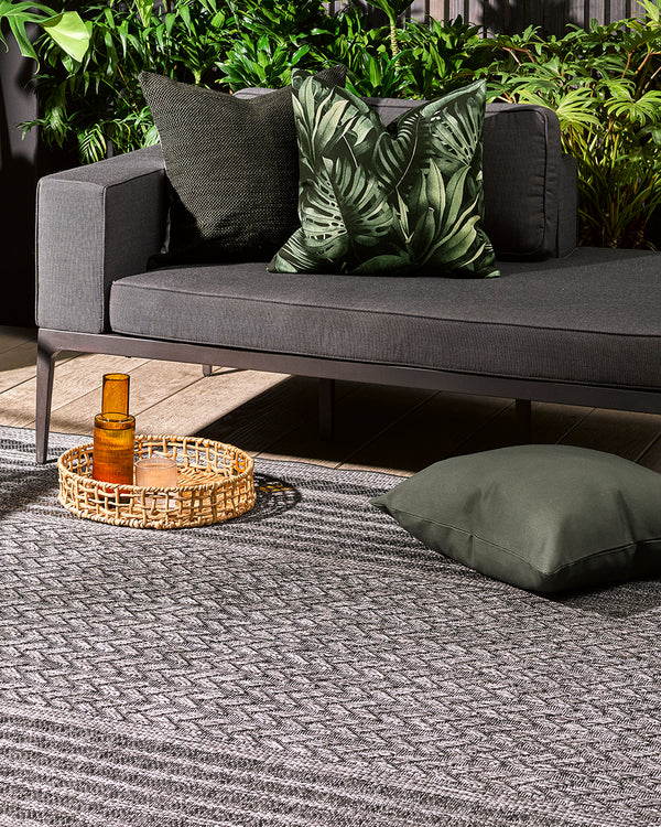 Antigua Indoor Outdoor Rug - Graphite