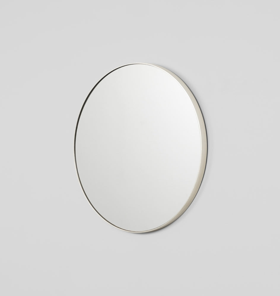 MIDDLE OF NOWHERE Bjorn Round Mirror - Silver