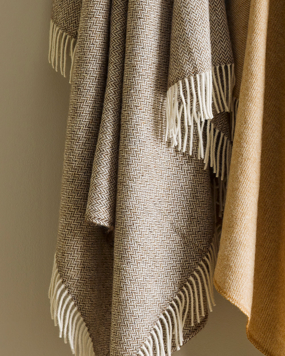 Rodwell and Astor - BAYA Featherston 100% NZ Wool Throw - Bracken