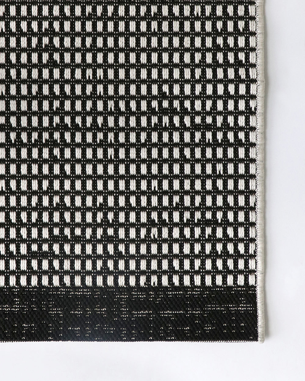 BAYA Flaxseed Outdoor Rug - Graphite