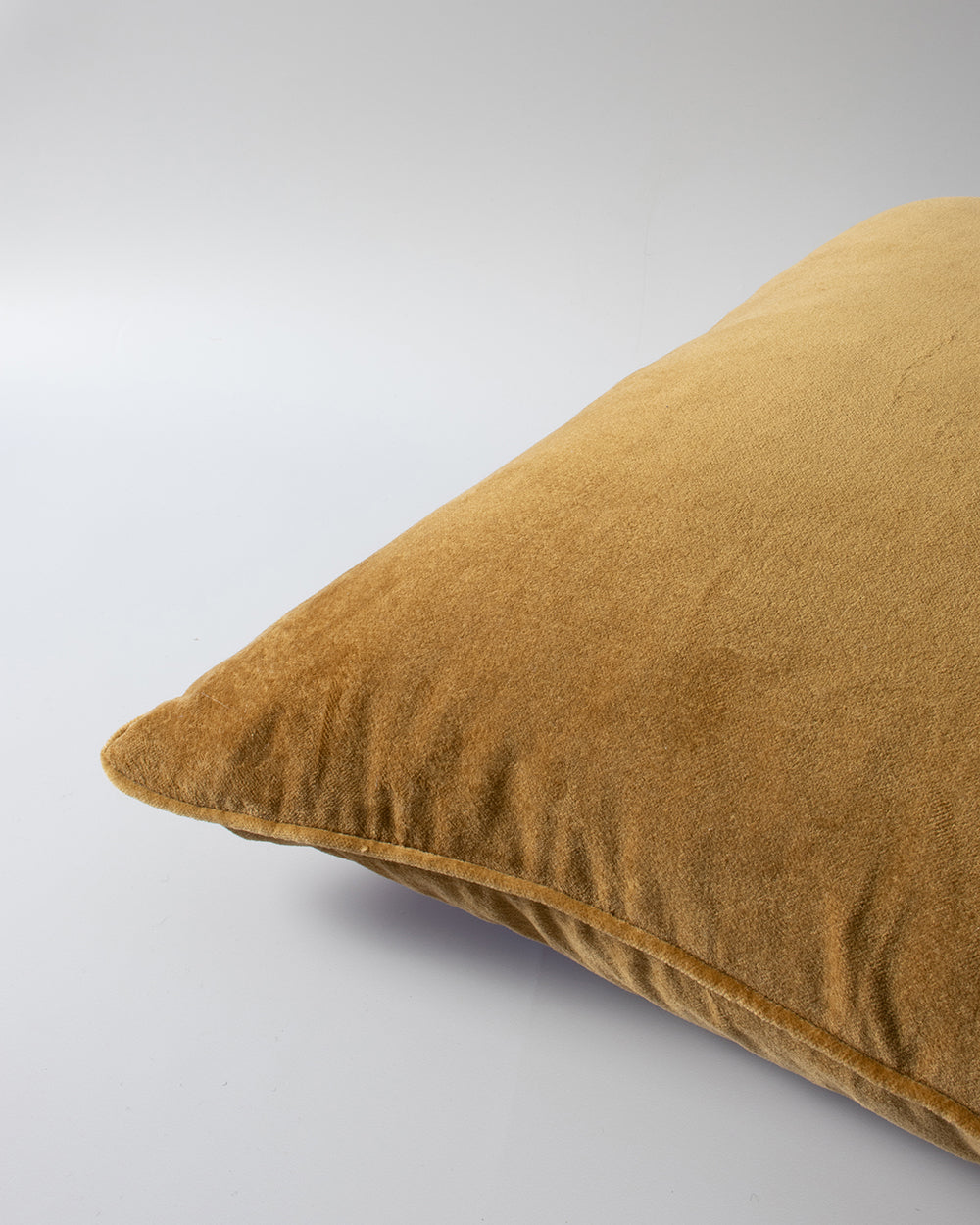 Rodwell and Astor - BAYA Montpellier Velvet Cushion - Saddle