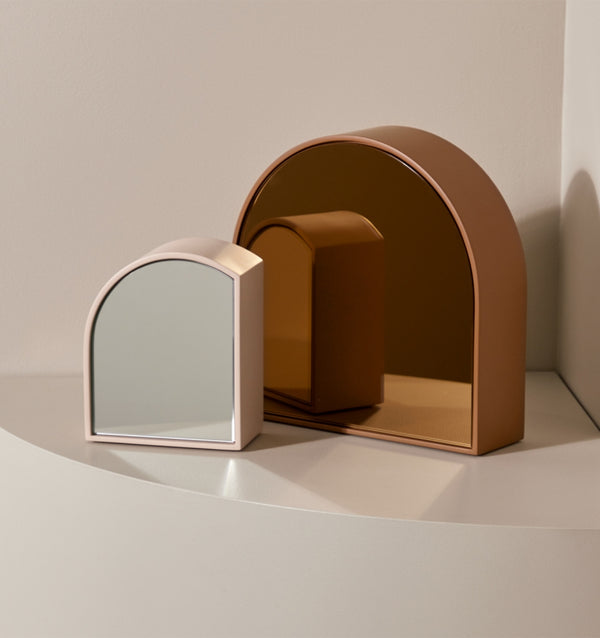Rodwell and Astor - Objekt Arch Mirror - Rust