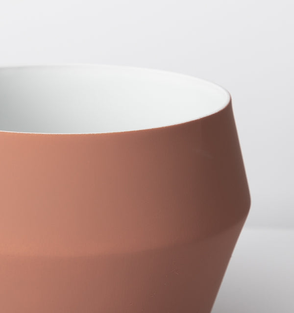 MIDDLE OF NOWHERE Romo Planter - Rust - Medium
