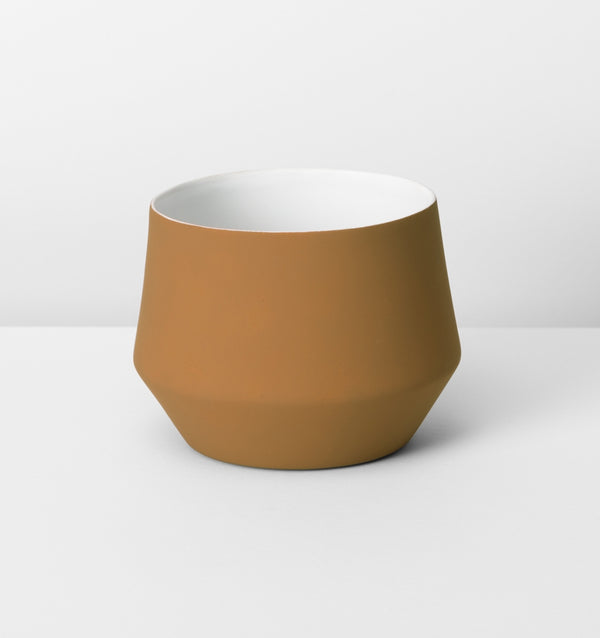 MIDDLE OF NOWHERE Samso Planter - Large - Ochre