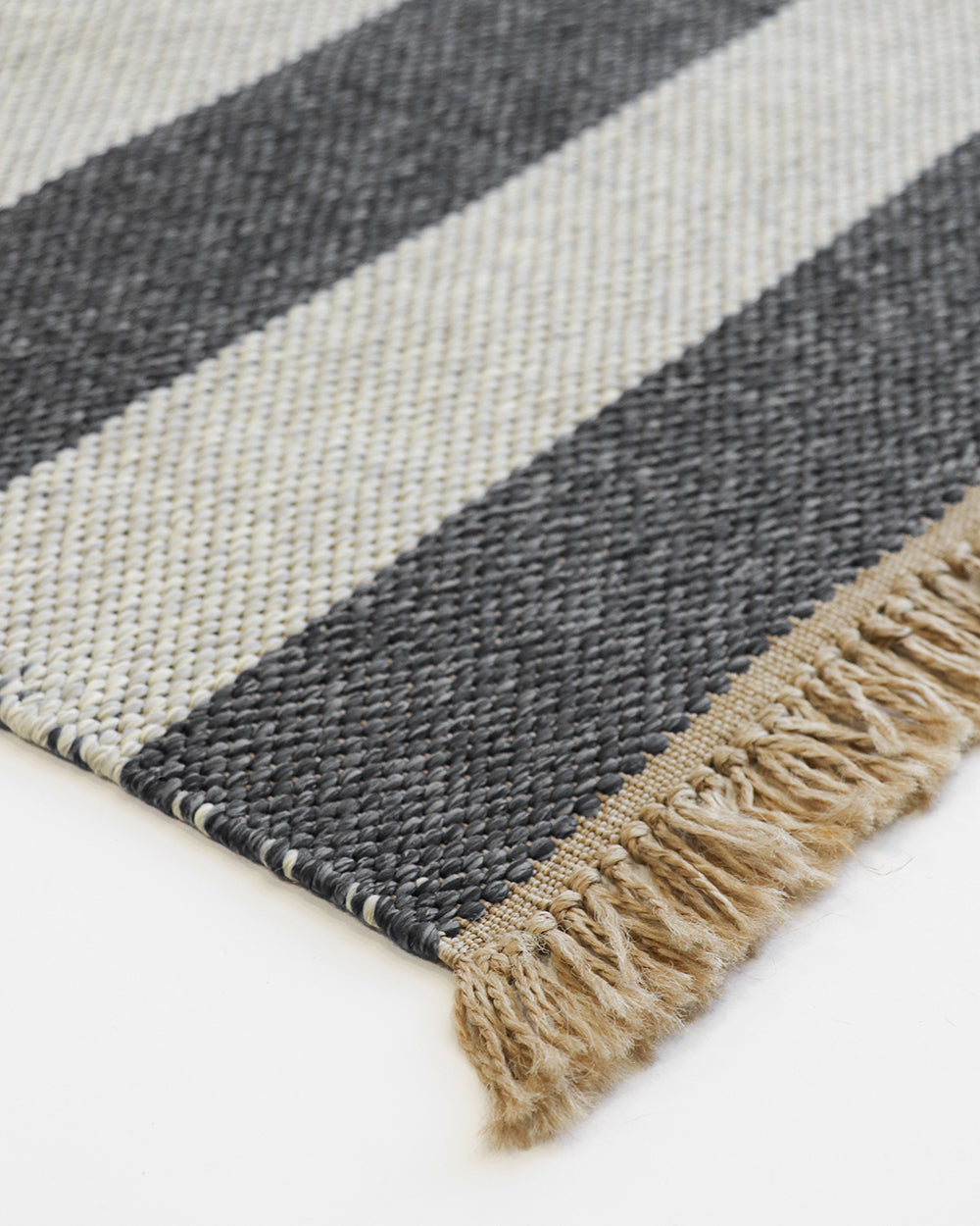BAYA Summit Indoor Outdoor Rug - Charcoal