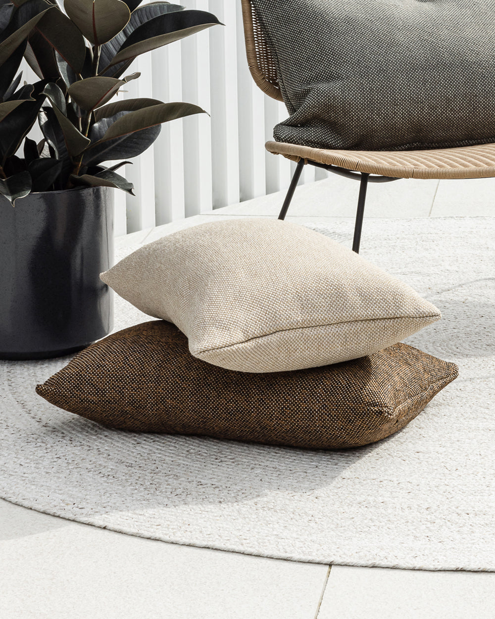 Verdi Indoor Outdoor Cushion - Almond
